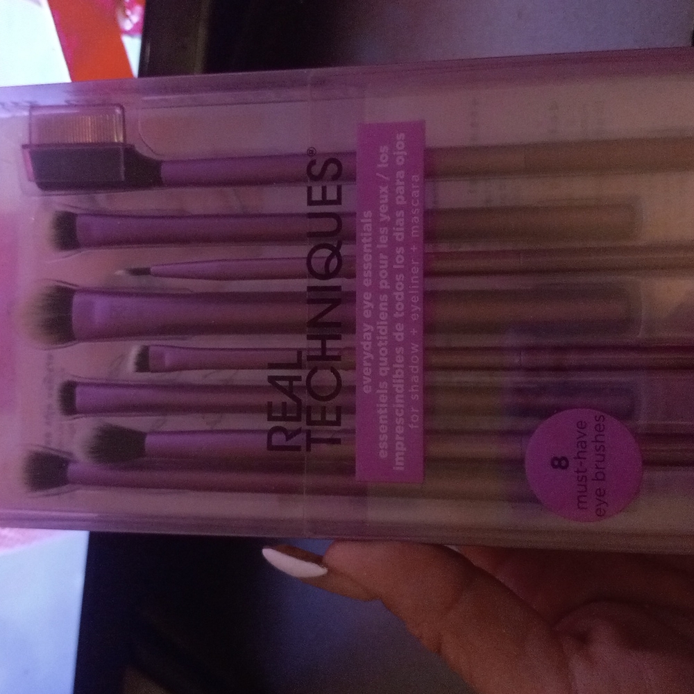 Real Techniques 8 eyebrush set